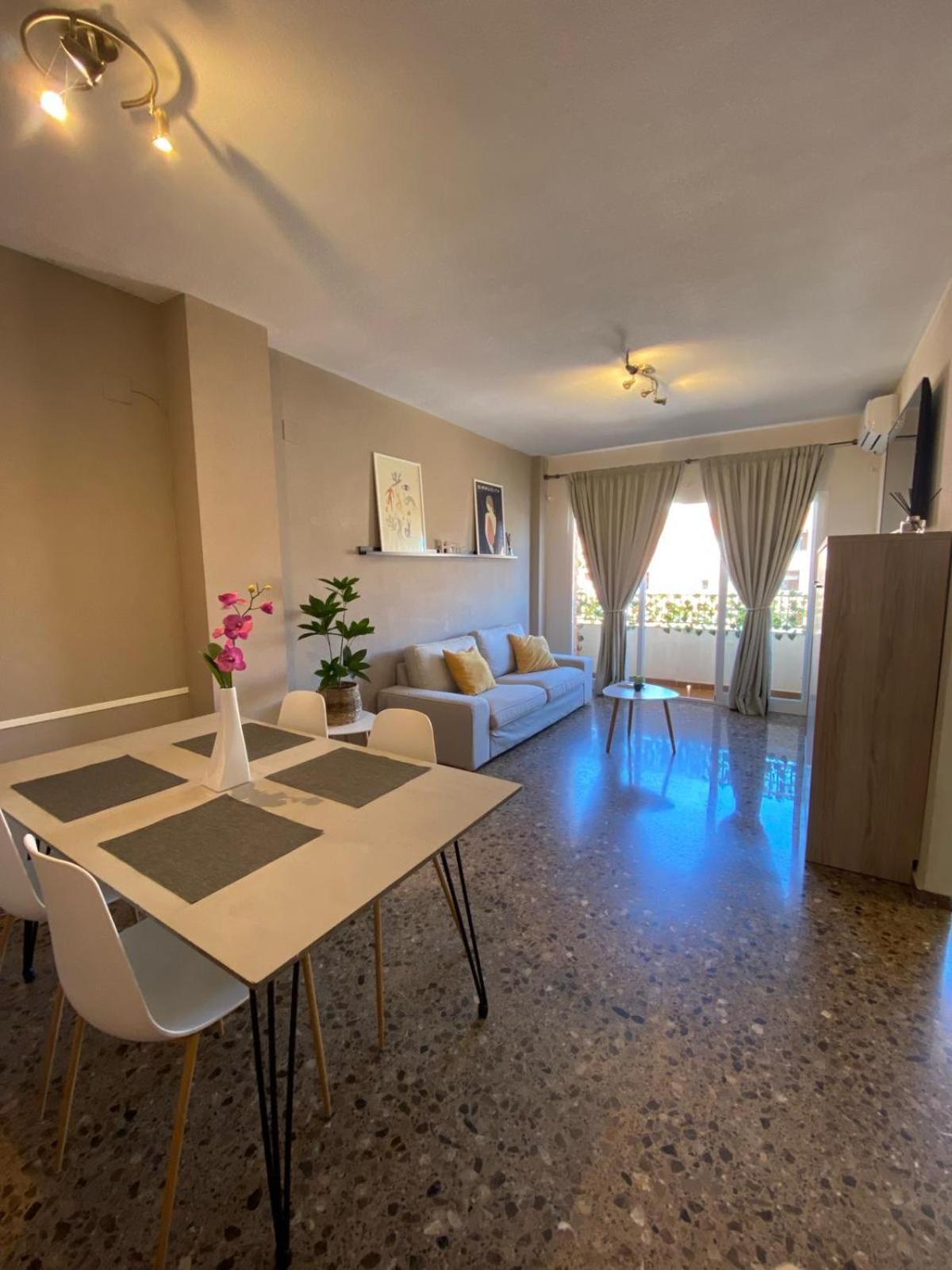 Apartamento Ciencias Y Playa バレンシア エクステリア 写真
